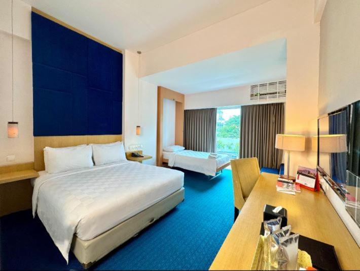 Swiss-Belinn Malang Exterior foto
