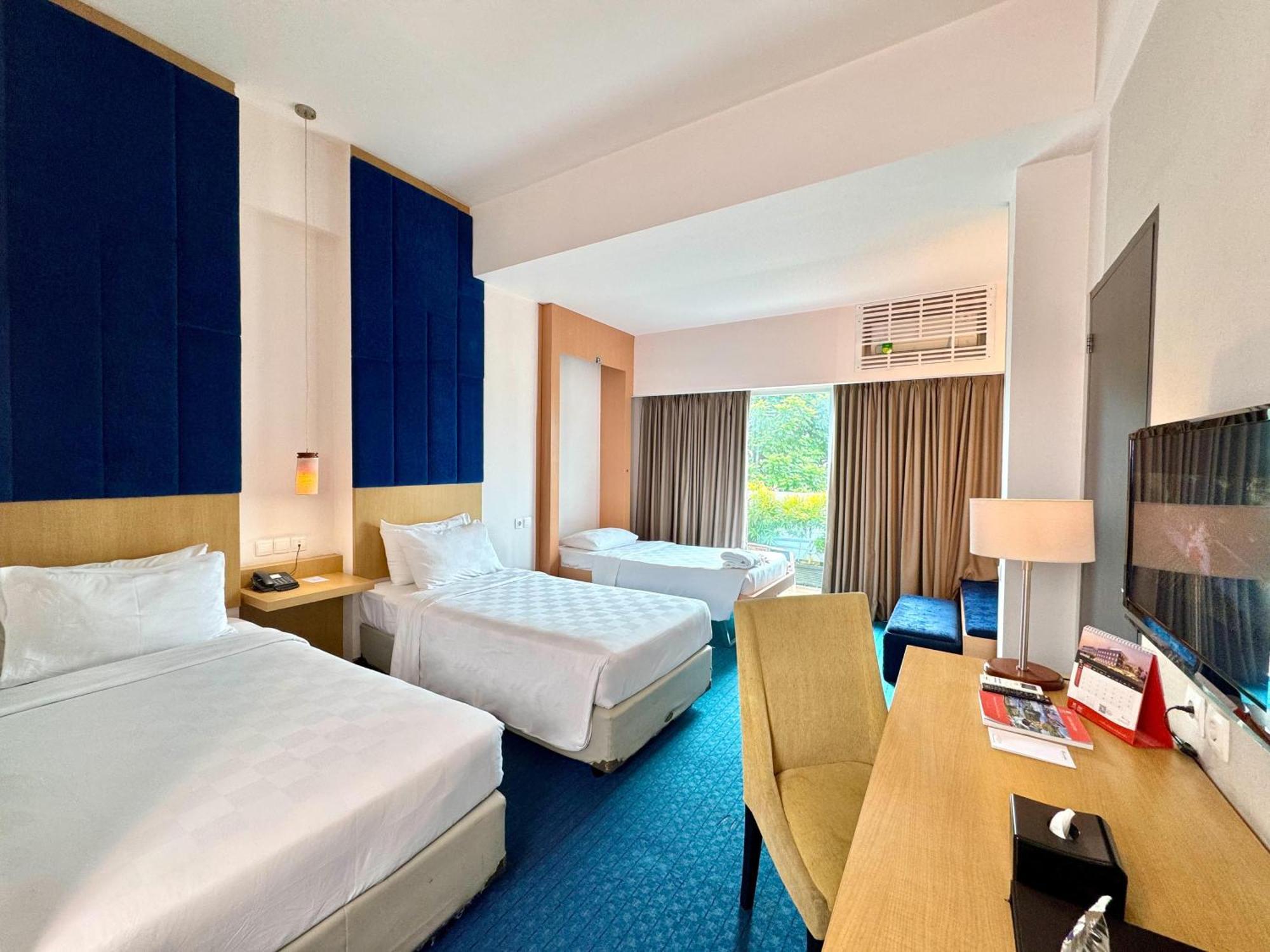 Swiss-Belinn Malang Exterior foto