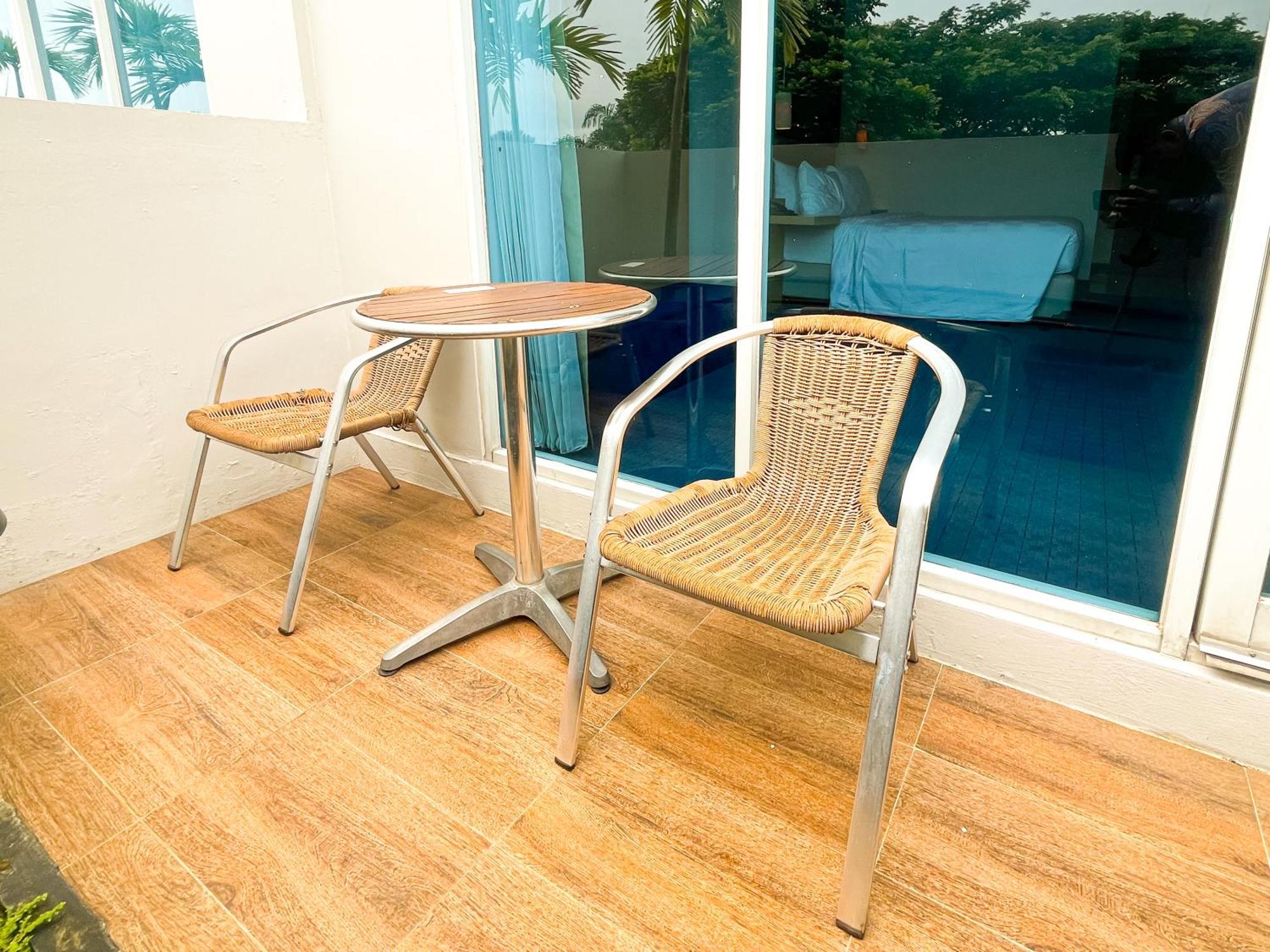Swiss-Belinn Malang Exterior foto
